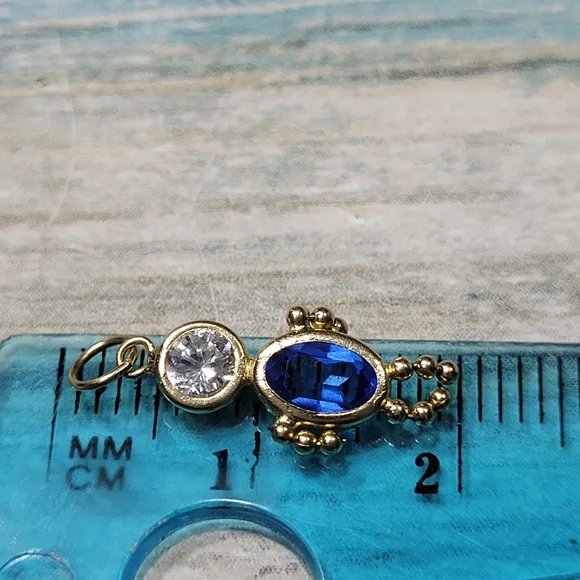 Gold 14k September Birthday Boy Pendant - Picture 5 of 7